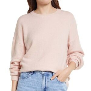 Treasure and Bond 🎉HP🎉NWT slouchy long sleeve crew neck sweater in pink smoke